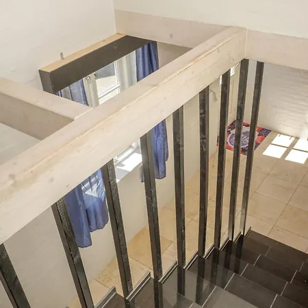 Stunning In With 6 Bedrooms And Wifi Ronde