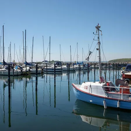 Stunning In With 6 Bedrooms And Wifi