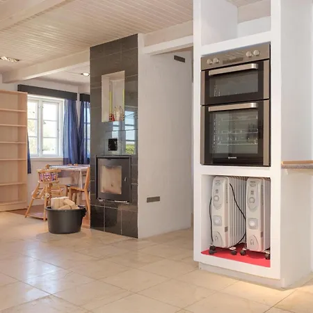 Stunning In With 6 Bedrooms And Wifi * Rønde