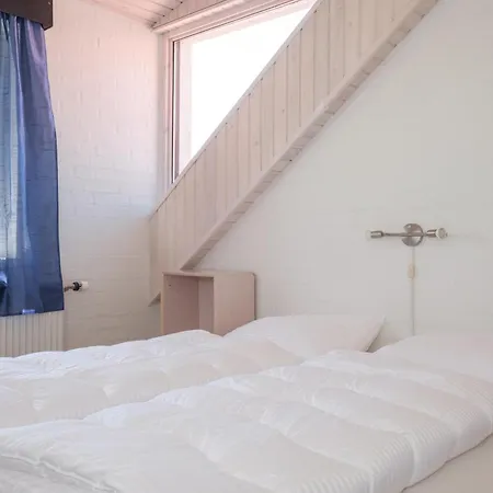 Holiday home Stunning In With 6 Bedrooms And Wifi