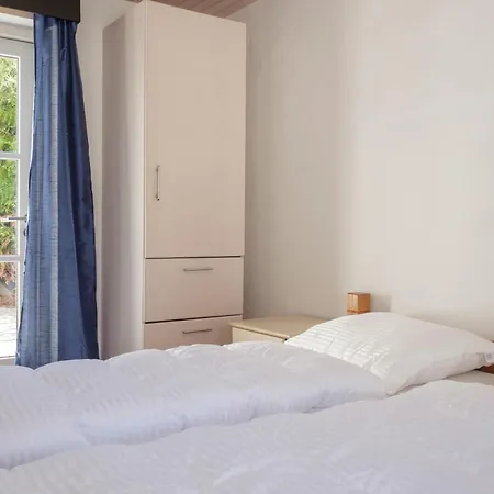 Stunning In With 6 Bedrooms And Wifi بيت للعطل Rønde