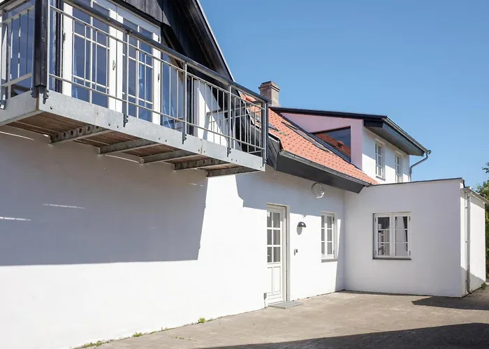 Stunning In With 6 Bedrooms And Wifi *