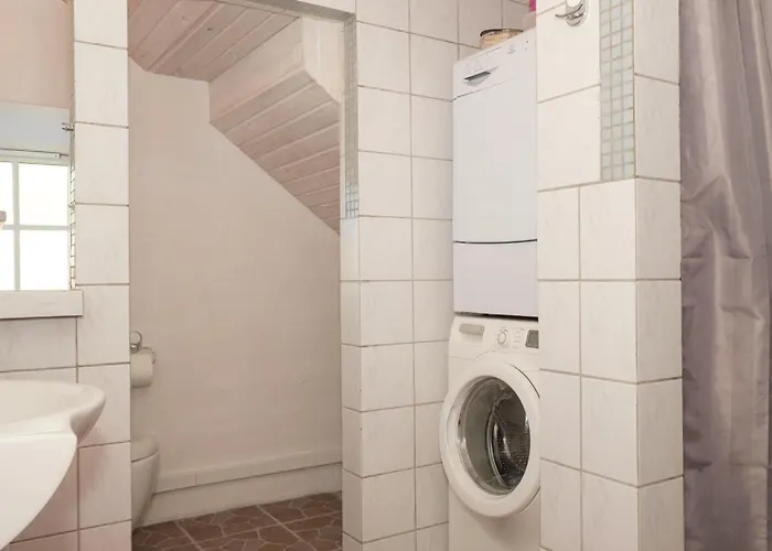 Ferienhaus Stunning In With 6 Bedrooms And Wifi *