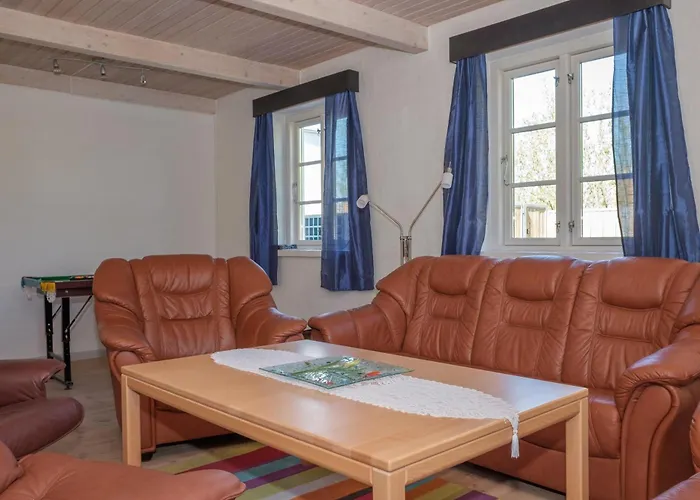 Stunning In With 6 Bedrooms And Wifi